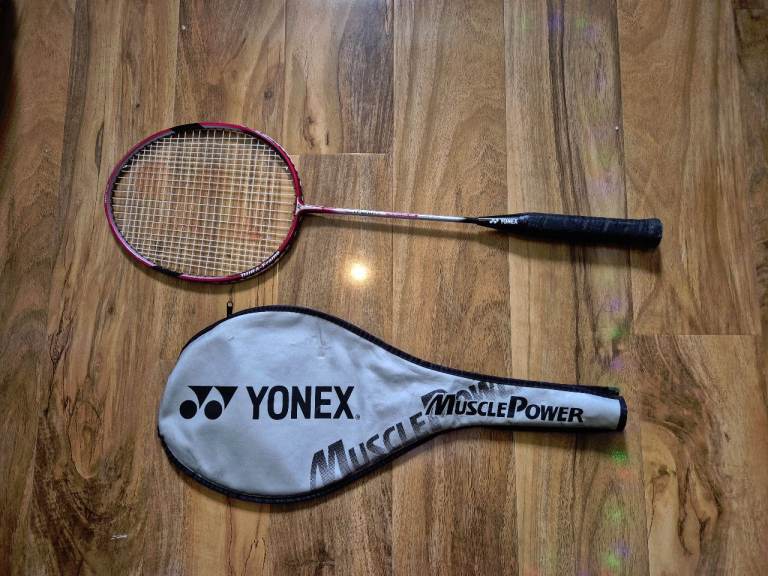 Yonex Muscle Power badminton racket + case