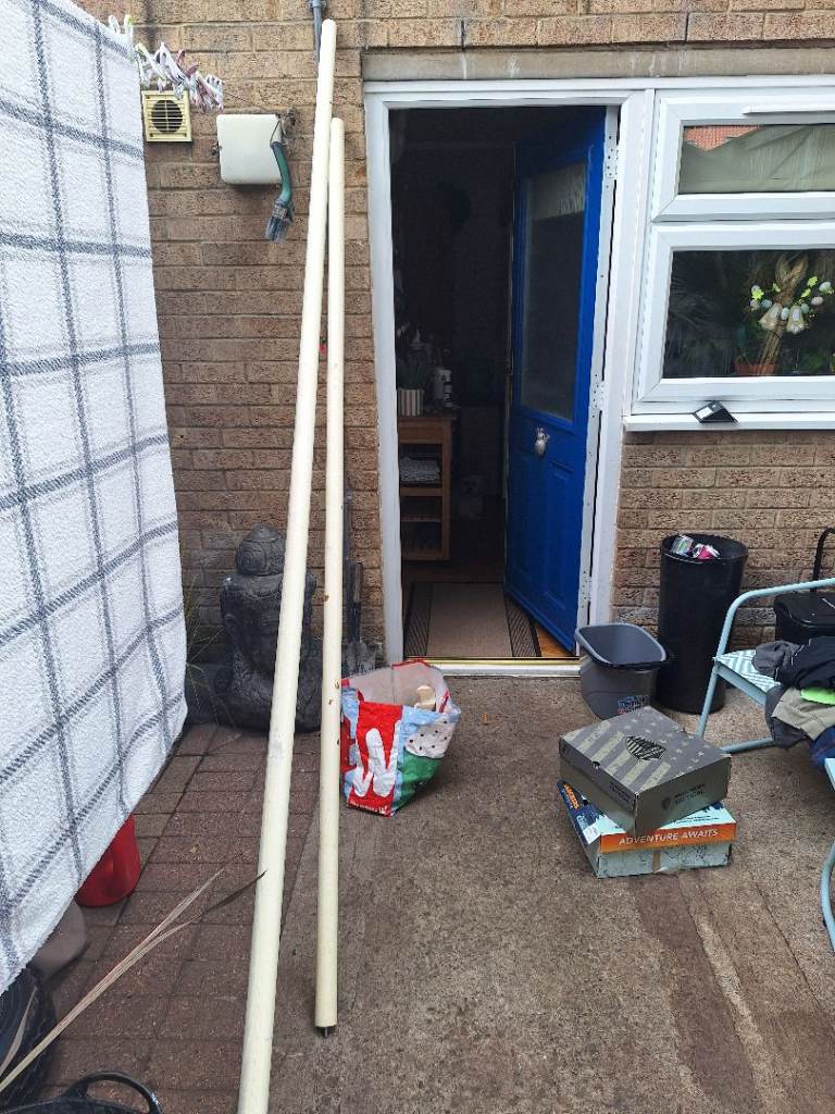 2 wooden Curtain poles finials and brackets 
