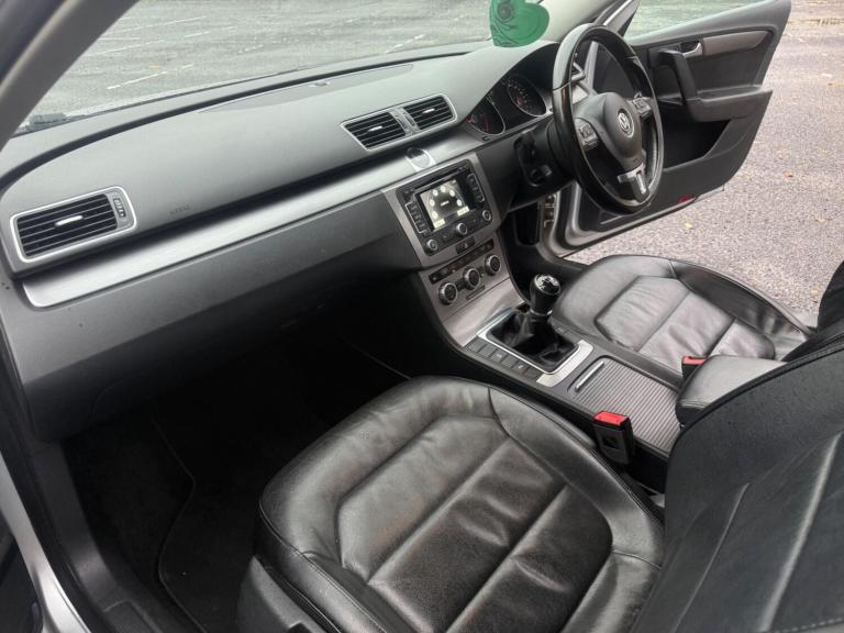 2014 Volkswagen Passat 1.6 TDI BlueMotion Tech Executive Euro 5 (s/s) 5dr ESTATE Diesel Manual