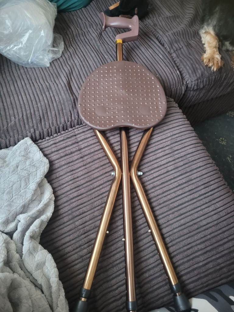 Folding Walking Stick Seat – Brown, Good Condition