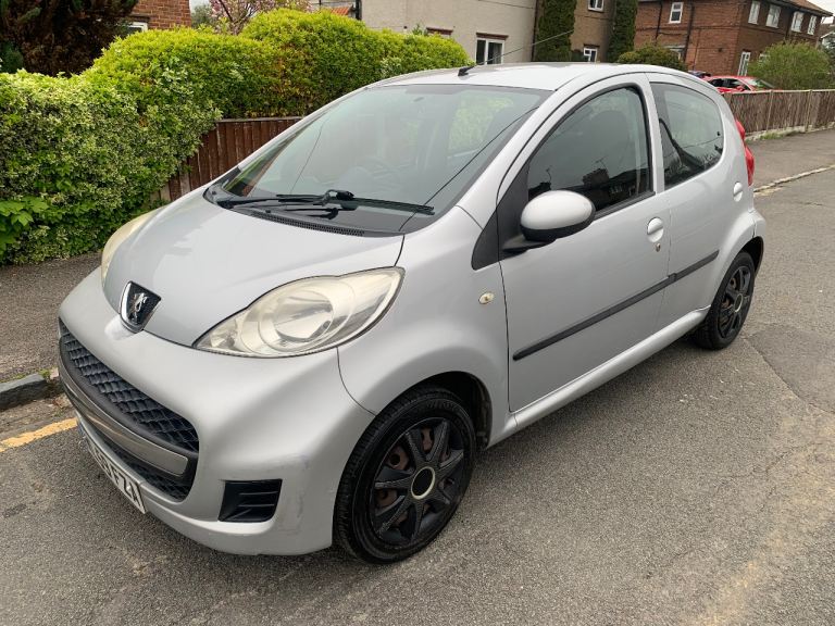 Peugeot 107, 1.0, 65mpg, ulez, only £20 a year tax, cheap insurance 