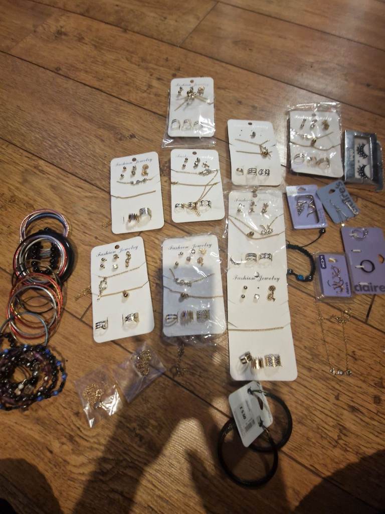 Large joblot jewellery 