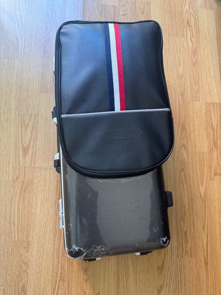 Beautiful, near-mint condition 