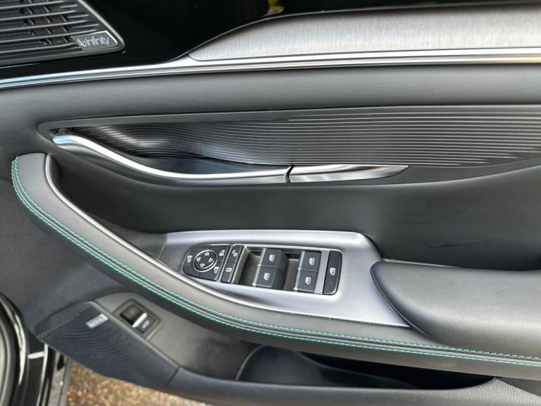 2025 BYD Seal U 1.5 DM-i Boost 5dr Auto MPV PETROL/ELECTRIC Automatic