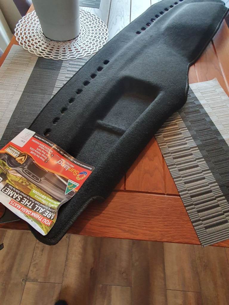 Bmw e30  dashboard cover