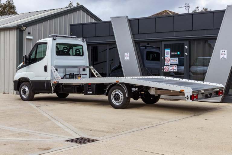 ALUMINIUM RECOVERY TRUCK BODY AMS E-BODY BEAVERTAIL CAR TRANSPORTER