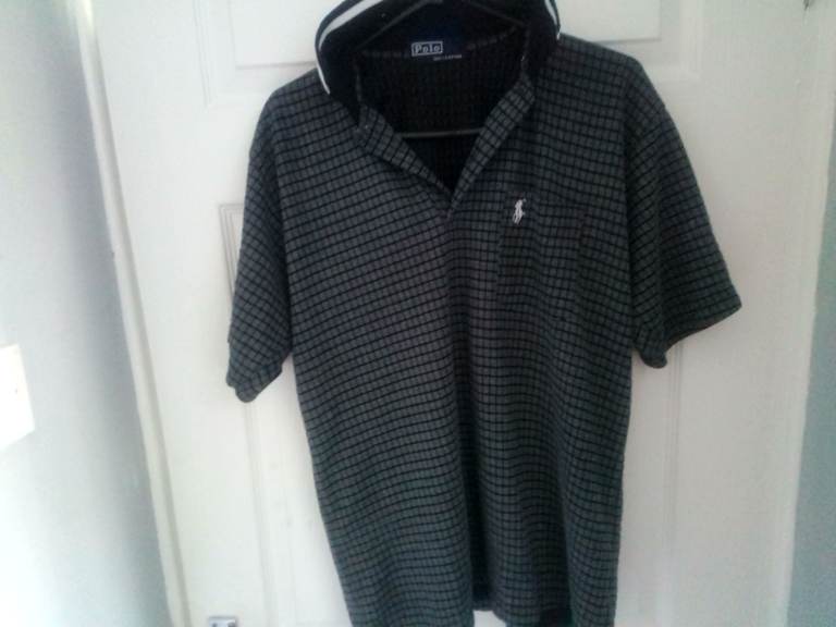 Vintage very collectable mens large polo top, good colour 