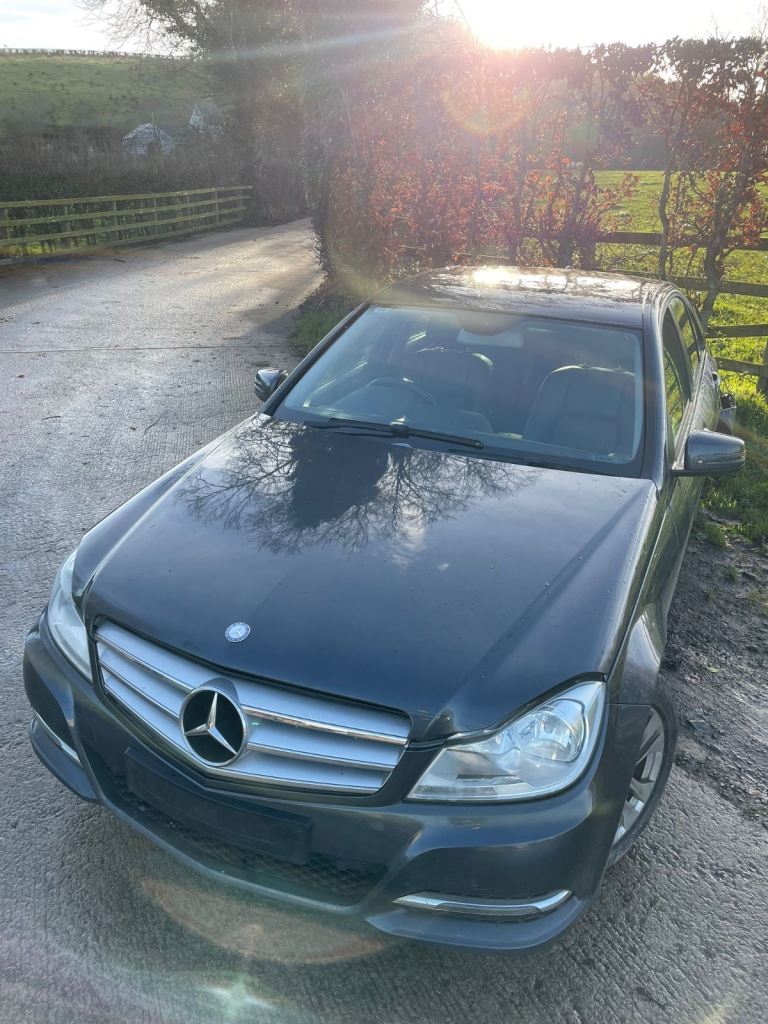 🟢 2014 MERCEDES C Class c220 BREAKING FOR PARTS