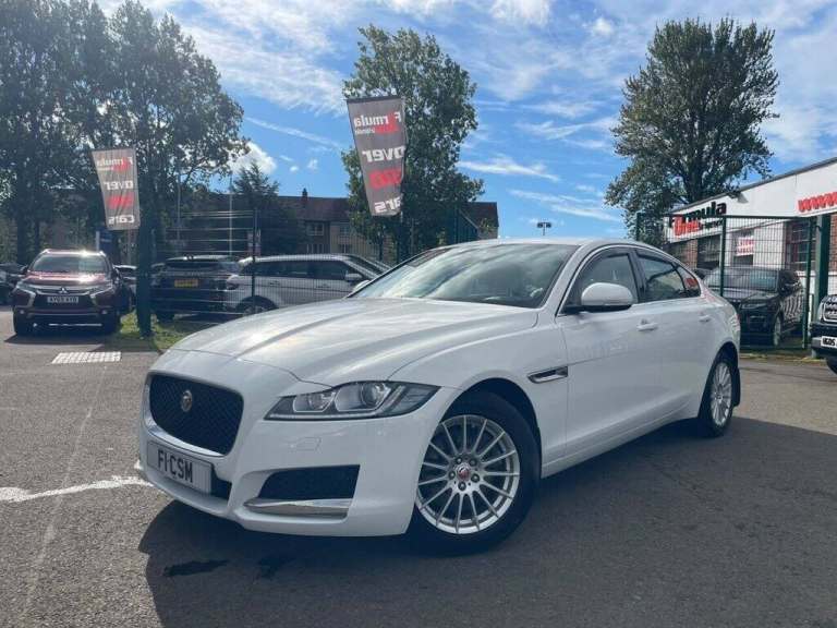 2017 Jaguar XF 2.0i Prestige Saloon 4dr Petrol Auto Euro 6 (s/s) (200 ps) Saloon Petrol Automatic