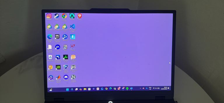 LENOVO Legion 5 15" Gaming Laptop - Intel® Core™ i7, RTX 5060, 1 TB SSD