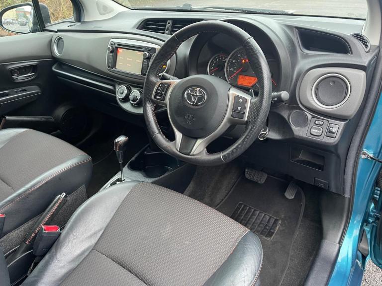 2012 Toyota Yaris 1.33 VVT-i SR 5dr Multidrive S HATCHBACK PETROL Automatic