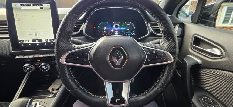 Renault, CAPTUR, Hatchback, 2023, Other, 1598 (cc), 5 doors