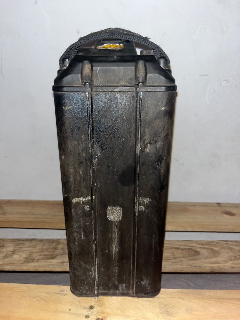 2023 Surron light bee battery (CAN DELIVER (IN LDN ONLY) OR MEET UP