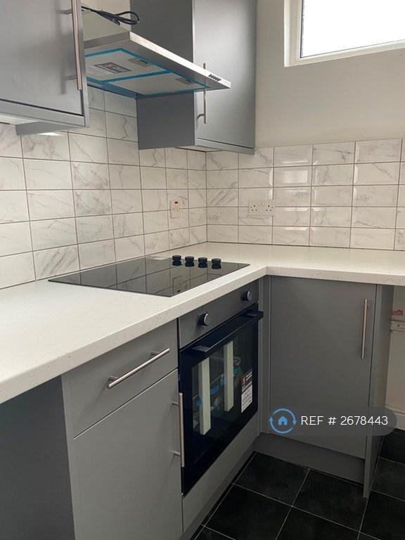 3 bedroom house in Rutland Street, Blackburn, BB2 (3 bed) (#2678443)