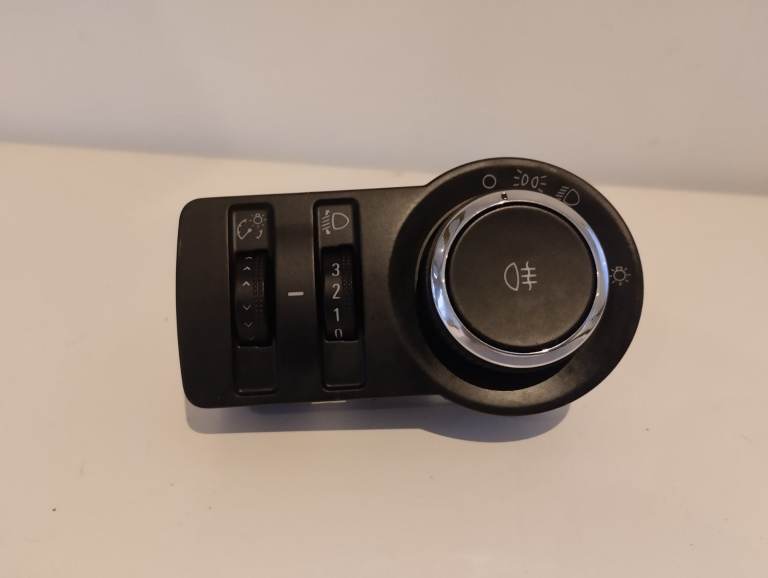 13268697 Vauxhall Astra J Insignia Genuine Headlight Fog Ambient Light Switch