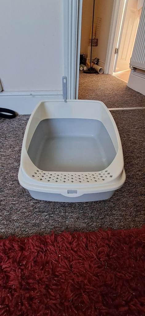 Litter tray