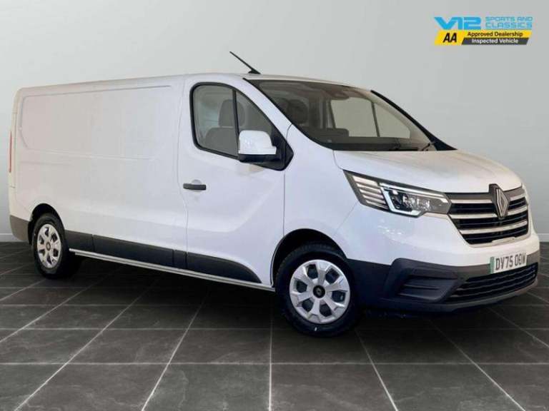 2025 Renault Trafic E-Tech LL30 52kWh Advance Auto L2 H1 5dr Automatic Panel Van Electric Automatic