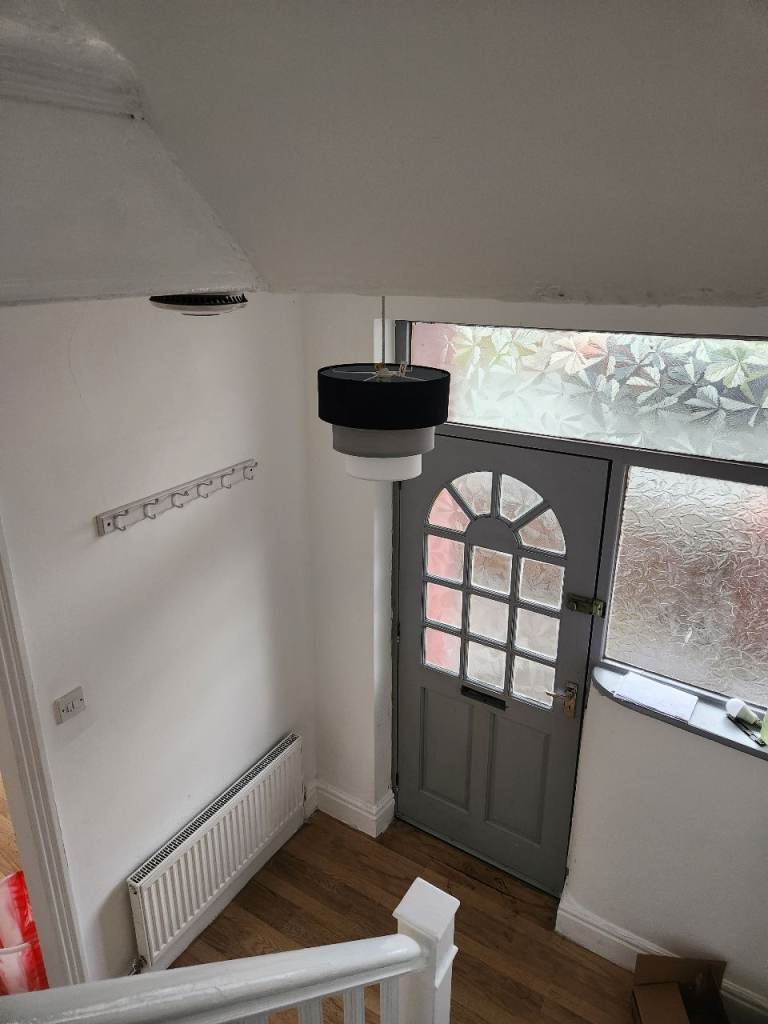Semi detached three bedroom House in Prestwich for rent