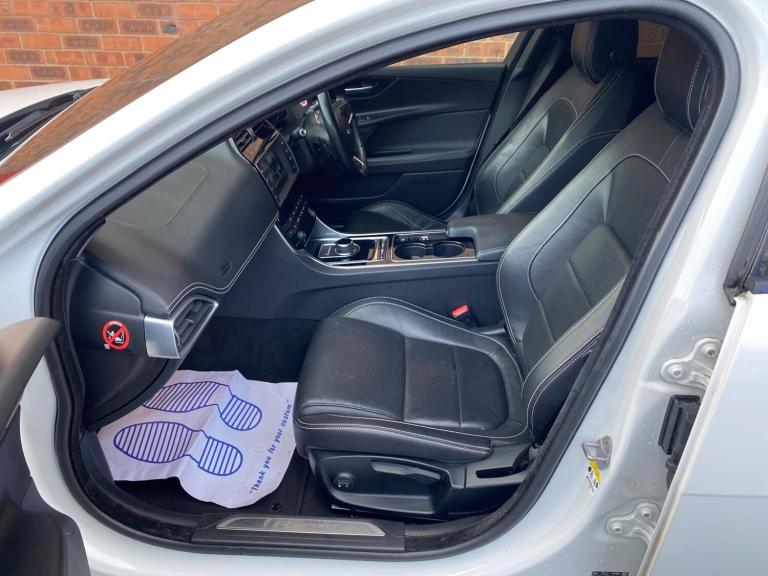 2016 Jaguar XE 2.0d R-Sport Auto Euro 6 (s/s) 4dr SALOON Diesel Automatic