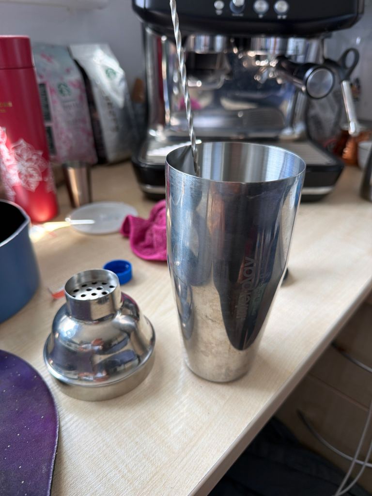 Stainless Steel Cocktail Shaker Set – Good Condition