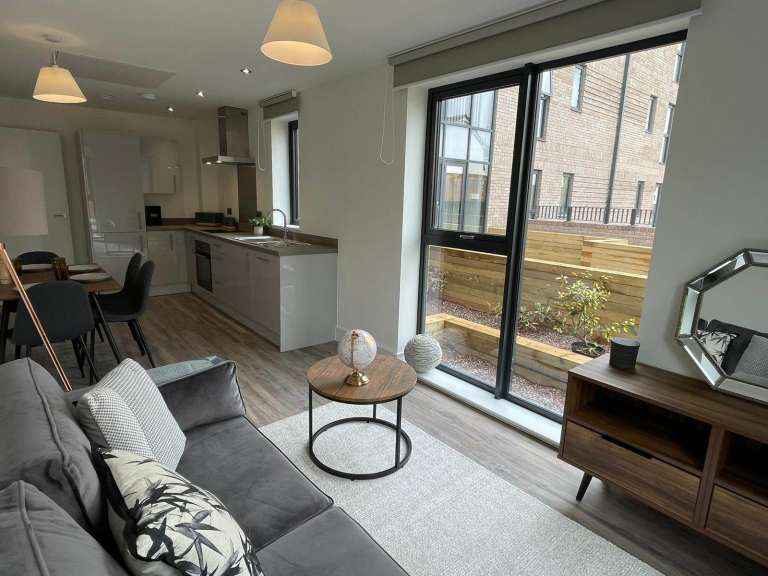 **Stunning 2 Bed Apartment**