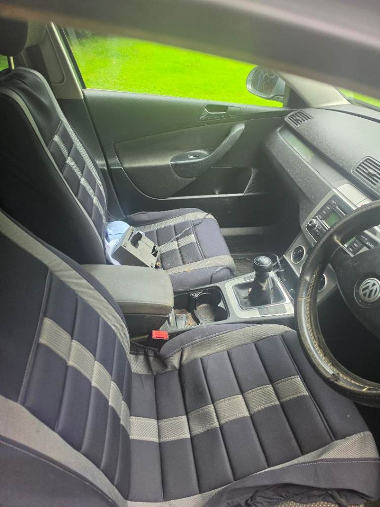 Volkswagen, PASSAT, Saloon, 2005, Manual, 1968 (cc), 4 doors