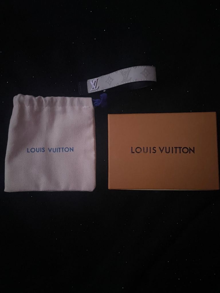 Louis Vuitton Monogram Belt – White, As Good As New