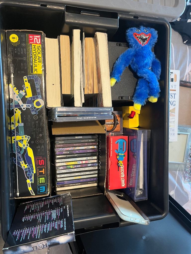 Car booty miscellaneous items job lot
