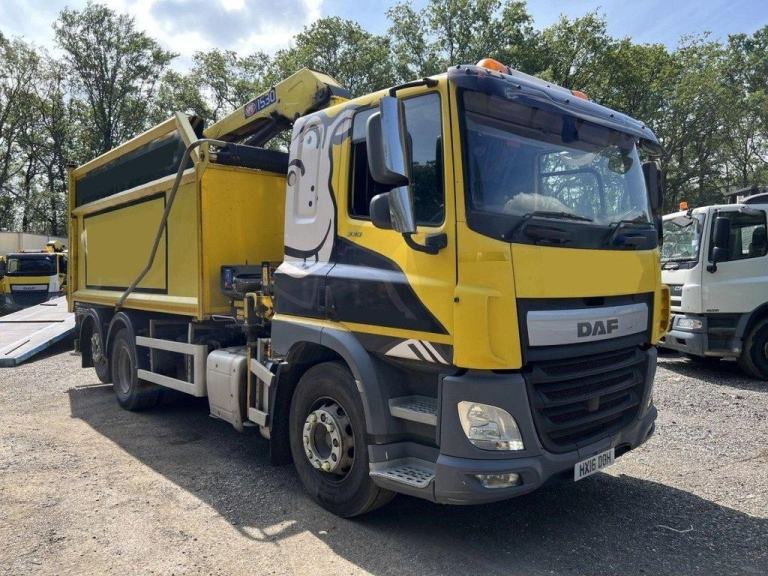 2016 DAF CF-330 6X2 CRANE VEHICLE