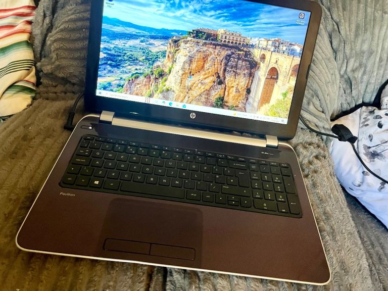 HP pavilion 15 inch laptop quad core 8gb ram 128gb SSD dvd rw WiFi webcam 