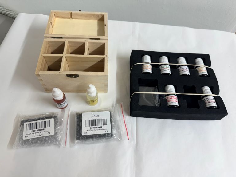 Jewellery metal testers kit
