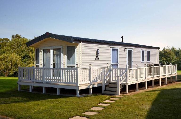 Atlas Chorus in Essex  - Lodge / Caravan 