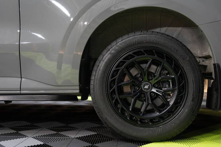  Ford Transit Custom 320 Limited L2 2.5L Auto Plug-in Hybrid Crew Cab HYBRID Automatic