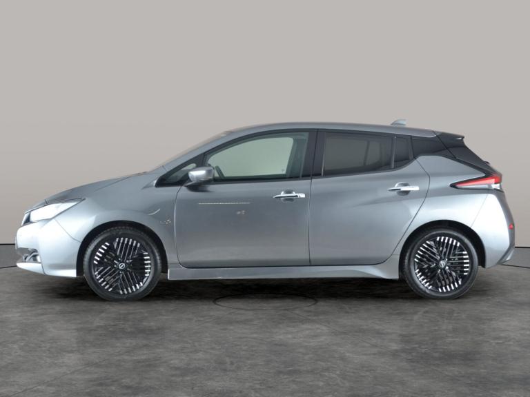 2024 Nissan Leaf 110kW N-Connecta 39kWh 5dr Auto HATCHBACK ELECTRIC Automatic