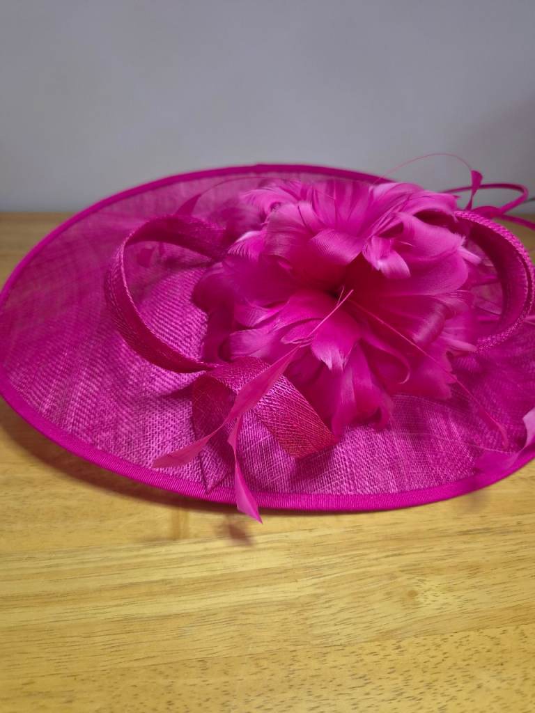 Stunning Hot Pink Hat with Feathers – Perfect for Weddings/Races