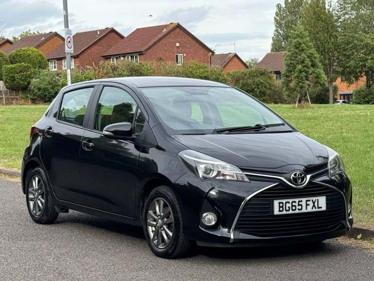 2015 Toyota Yaris 1.33 Dual VVT-i Icon Euro 5 5dr Euro 5 HATCHBACK Petrol Manual