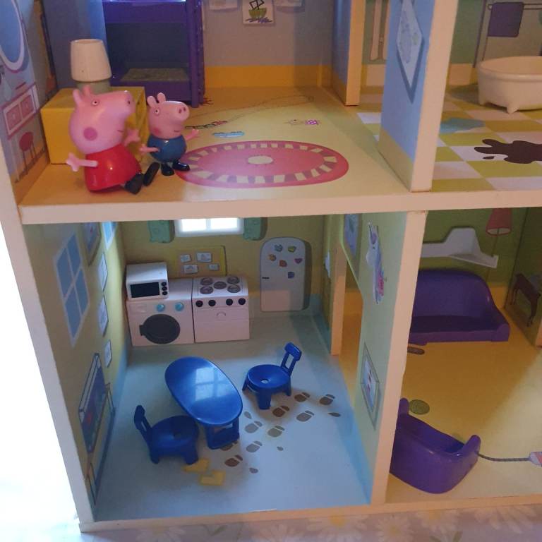 Peppa Pig Wooden Playhouse