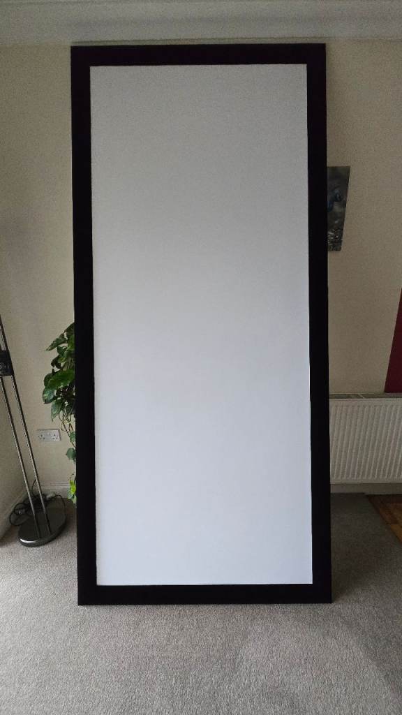 104" Cinescope (2.35:1) Fixed Frame screen