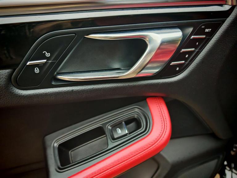 2015 Porsche Macan 3.0 V6 S SUV 5dr Petrol PDK 4WD Euro 6 (s/s) (340 ps) ESTATE Petrol Automatic