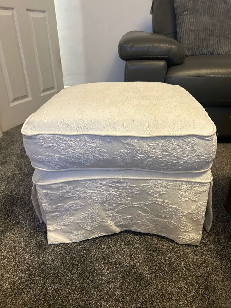 Cream Fabric Footstool with Castors – Good Condition