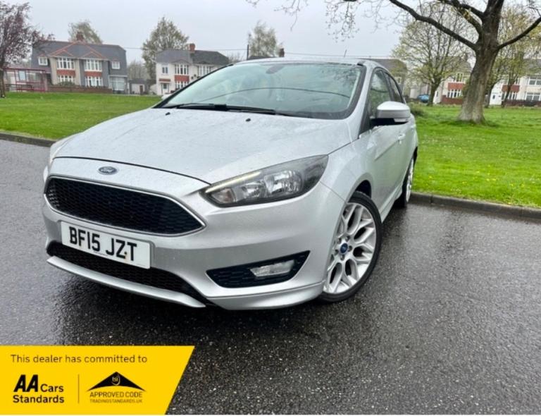2015 Ford Focus 1.0 EcoBoost 125 Zetec S 5dr HATCHBACK Petrol Manual