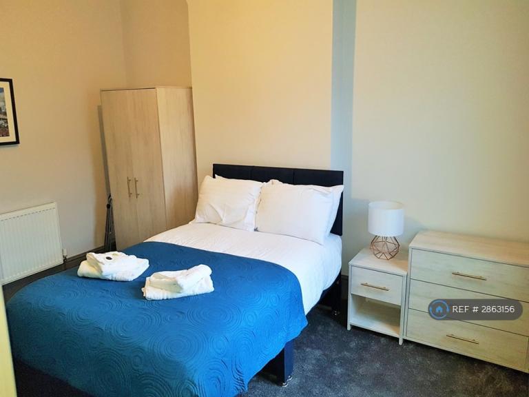 1 bedroom in Queens Square, Ashton Under Lyne, OL6 (#2863156)