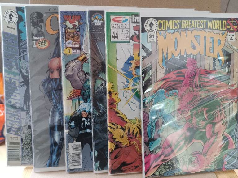 Collection of 6 Comic Books - Various Titles, Good Condition