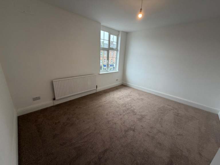 2 bedroom flat in 2 Bedroom Flat – Hampden Square, Southgate, N14