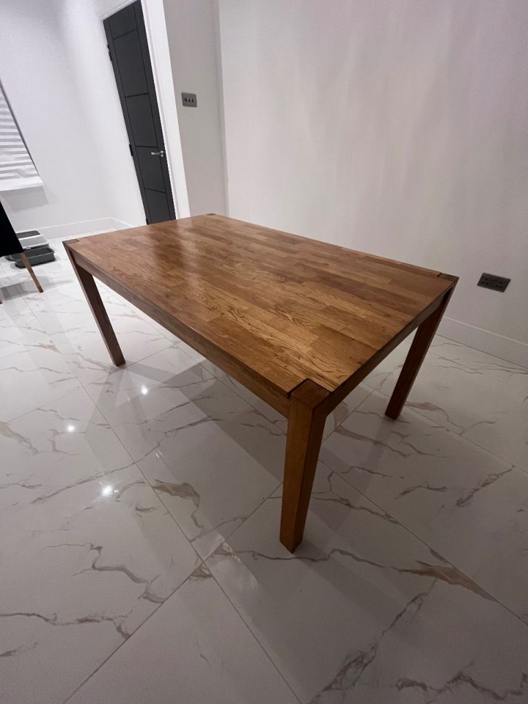 Oak Dining table