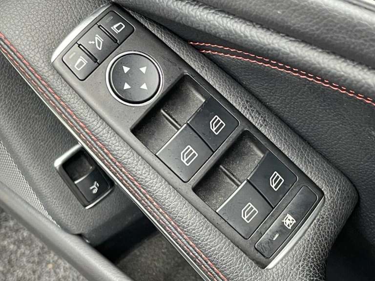 2017 Mercedes-Benz GLA 2.0 GLA250 AMG Line (Premium Plus) SUV 5dr Petrol 7G-DCT 4MATIC Euro 6 (s/...