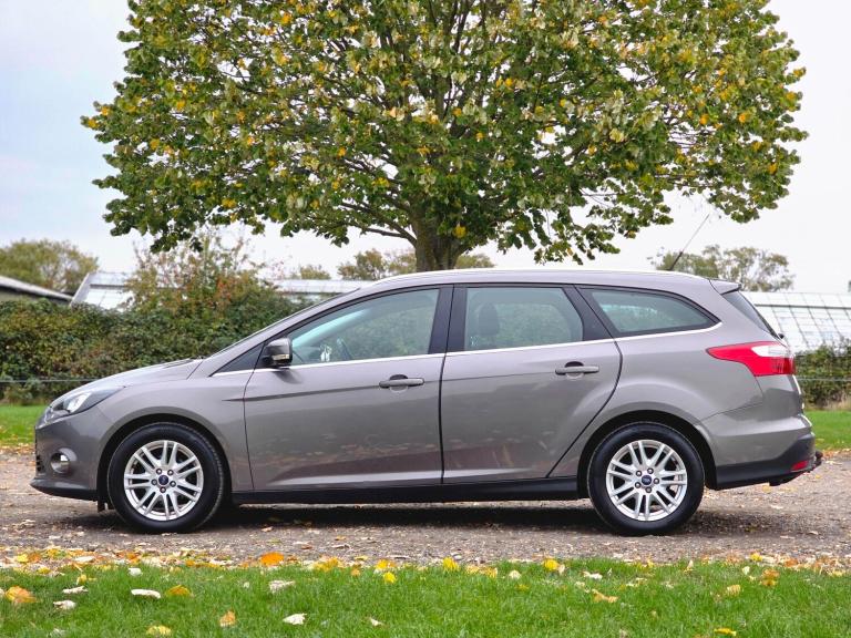 2013 Ford Focus 1.6 Titanium Powershift Euro 5 5dr ESTATE Petrol Automatic
