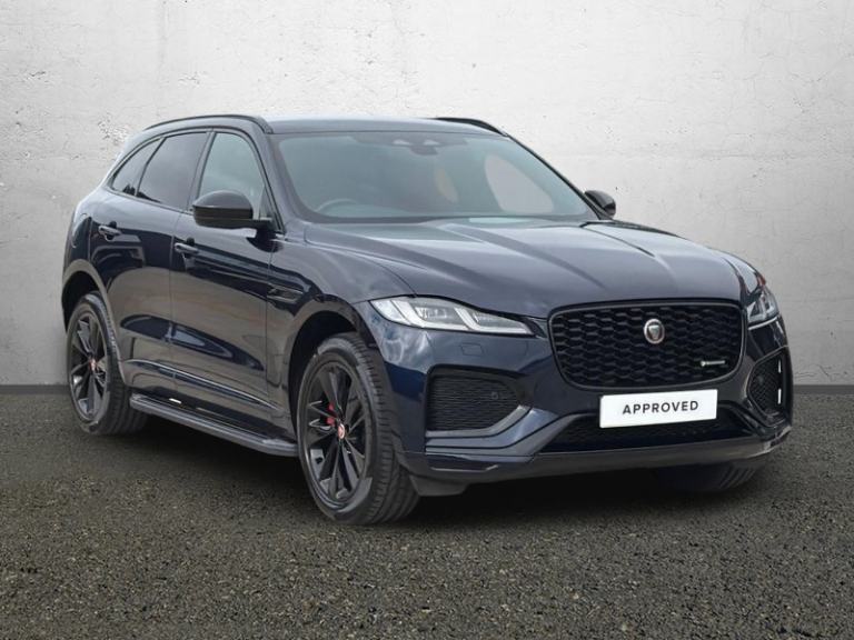 JAGUAR F-PACE 2.0 D200 R-Dynamic Black 5dr Auto AWD