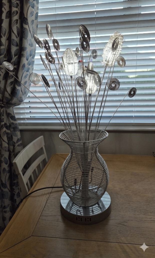 Decorative Woven Wire Lamp