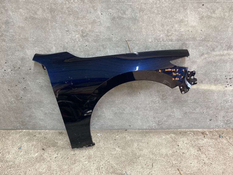 MaZda 3 drivers wing 2019 - 2024 